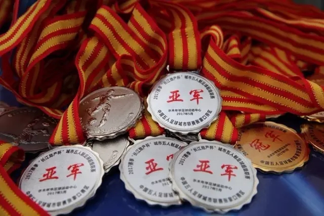 预计缺阵8周现在还不到5周！东契奇已开始跑步训练 暂未对抗训练